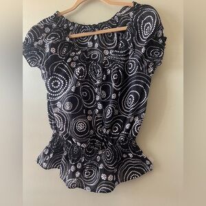 St Tropez West Black and White Top in 100% linen NWOT Size S